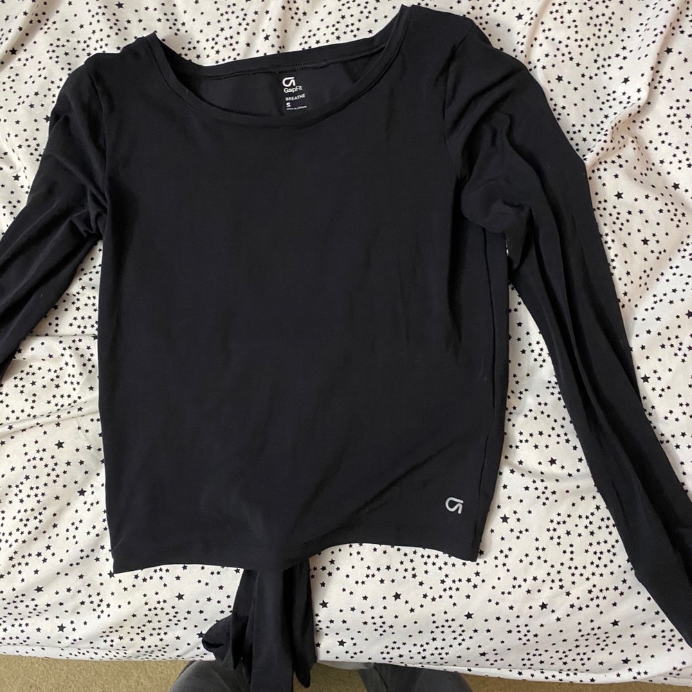 Gap for tie open back top